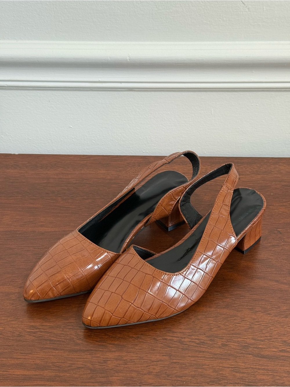 Brown Croc Embossed Pointed Toe Slingback Block Heels EU 36